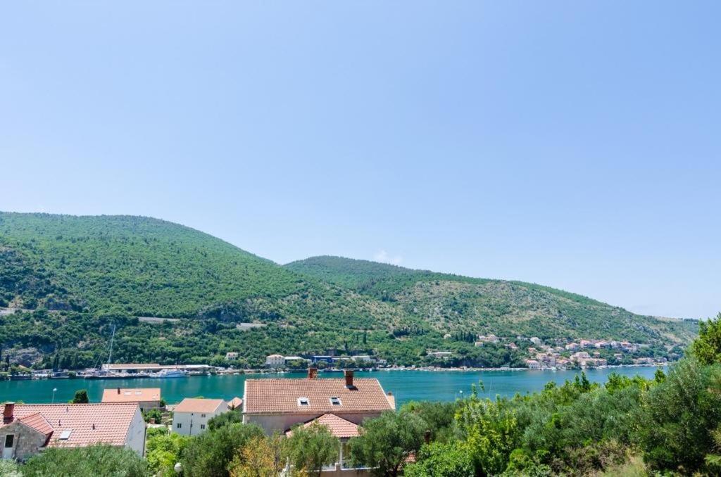 Apartments Peco Mokošica Exterior foto
